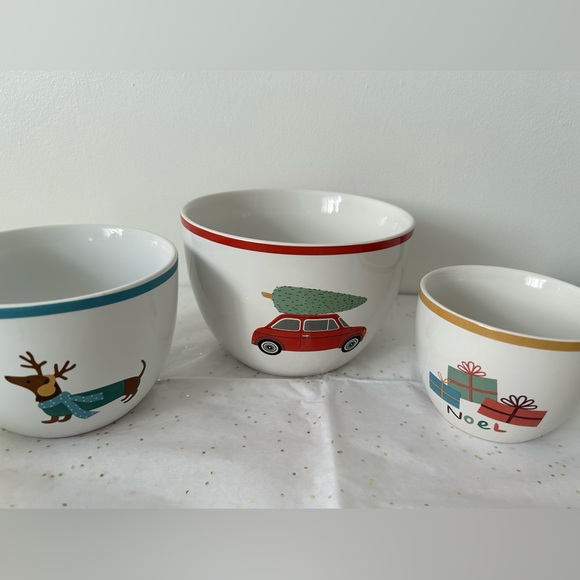 New Set of 3 Christmas Nesting Bowls Holiday Decorπ - Picture 8 of 14
